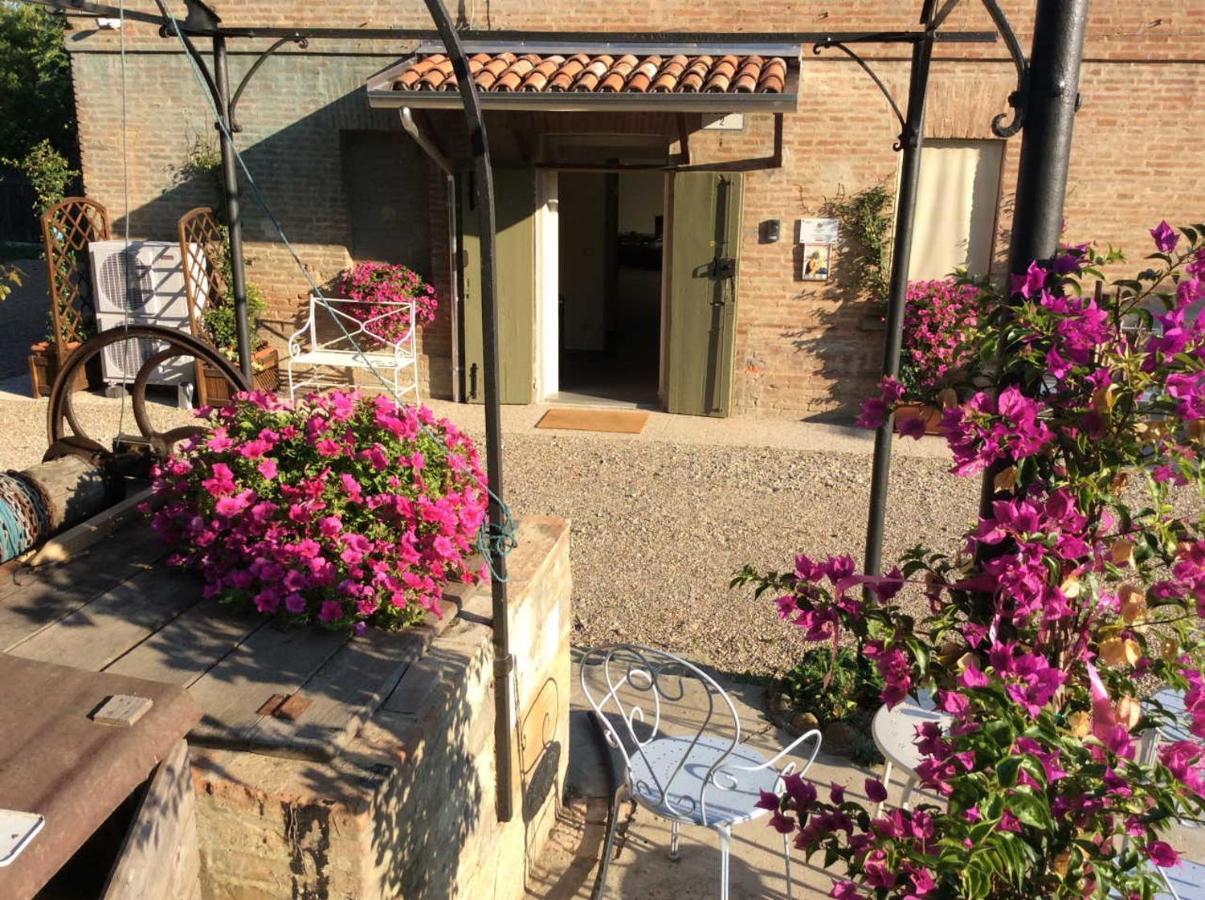 Agriturismo "La Fondazza" Imola Exterior photo